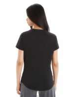 Icebreaker Women Merino Sphere II Short Sleeve Scoop T-Shirt Z04NXR611 Clothing Black - Image 2