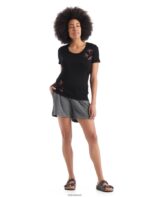 Icebreaker Women Merino Tech Lite II Short Sleeve Scoop T-Shirt Swarming Shapes Z04NXR925 Clothing Black - Image 2