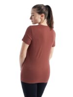Icebreaker Women Merino Tech Lite II Short Sleeve Scoop T-Shirt Swarming Shapes Z04NXR926 Clothing Grape - Image 3