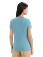 Icebreaker Women Merino Tech Lite II Short Sleeve T-Shirt Wildflower Bloom Z04NXR645 Clothing Astral Blue - Image 2